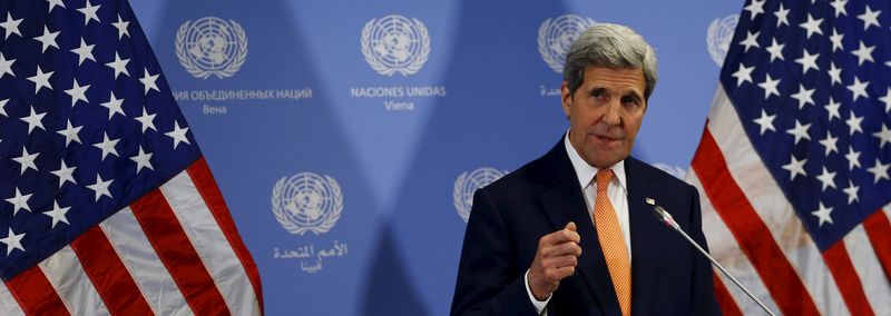 © Reuters. كيري:أمريكا ترفع رسميا العقوبات عن إيران