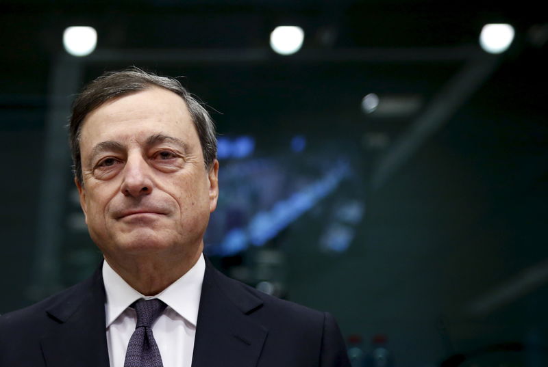 © Reuters. El BCE pregunta a algunos bancos sobre elevados niveles de morosidad
