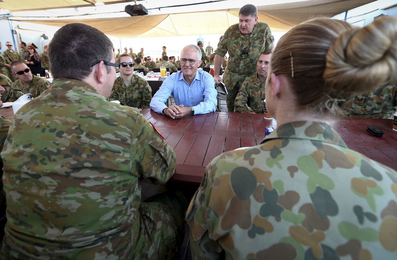 © Reuters. رئيس وزراء استراليا يعلن زيادة عدد القوات الاسترالية بأفغانستان خلال زيارة لكابول