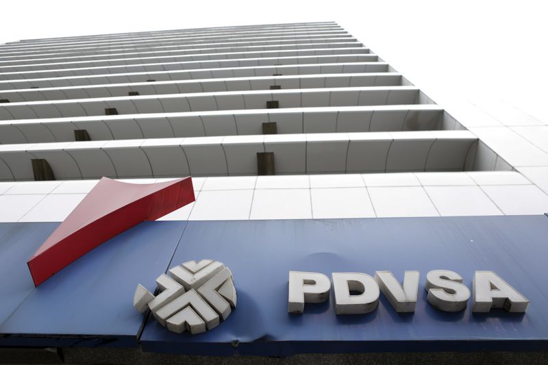 © Reuters. The PDVSA logo is seen at a gas station in Caracas