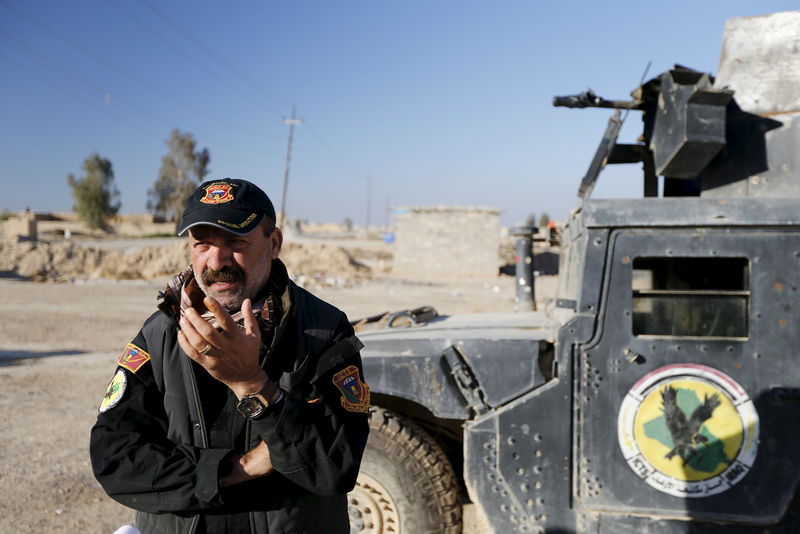 © Reuters. تحقيق-القوات العراقية تغيّر خططها في الرمادي للحفاظ على المدنيين