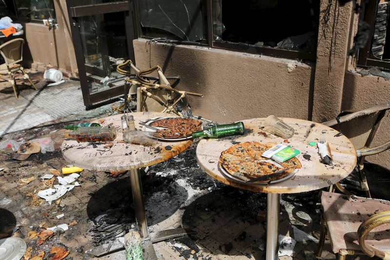 © Reuters. القاعدة تكشف هوية منفذي هجمات بوركينا فاسو