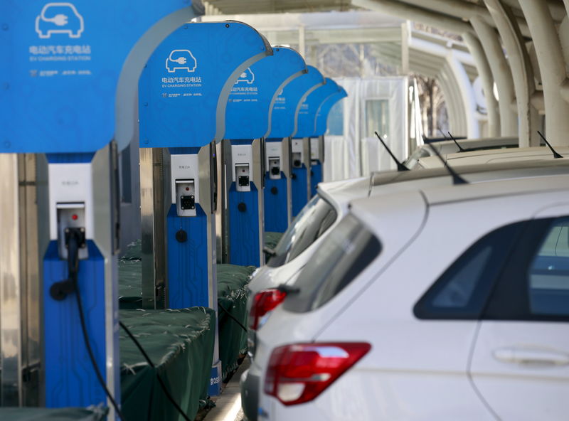 © Reuters. EV charging station is seen at a factory of Beijing Electric Vehicle, funded by BAIC Group, in Beijing