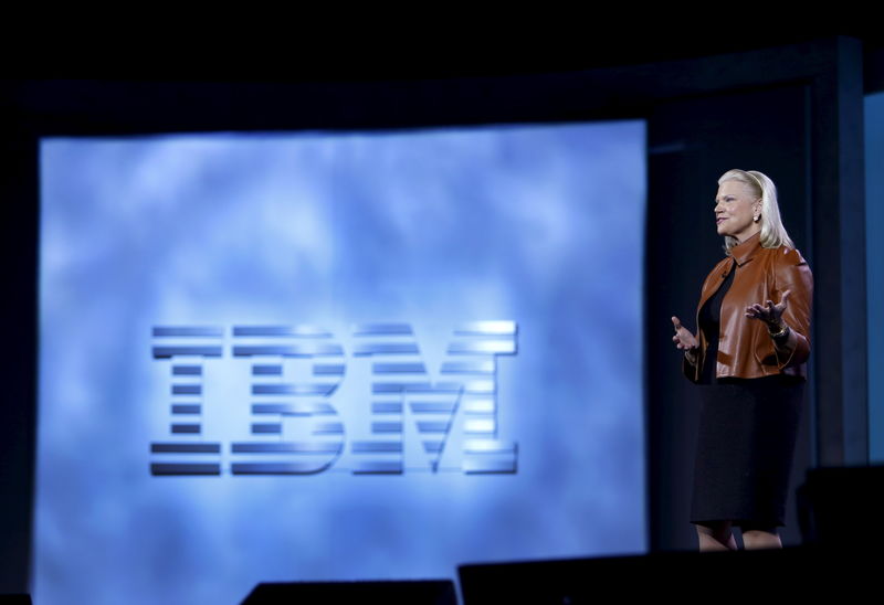 © Reuters. IBM's Rometty speaks during a keynote address at the 2016 CES trade show in Las Vegas