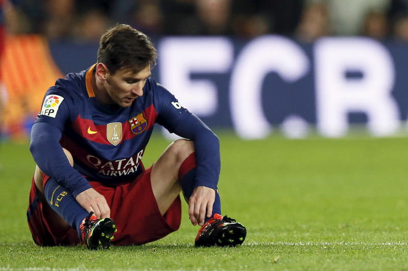 © Reuters. Messi em partida do Barça contra Espanyol  no Camp Nou, Barcelona