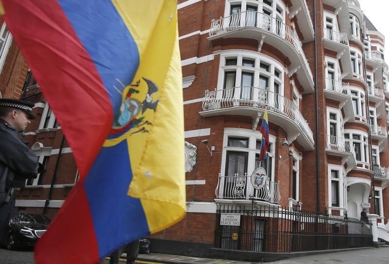 © Reuters. Ecuador pide a Suecia enviar nueva solicitud para poder interrogar a Assange 