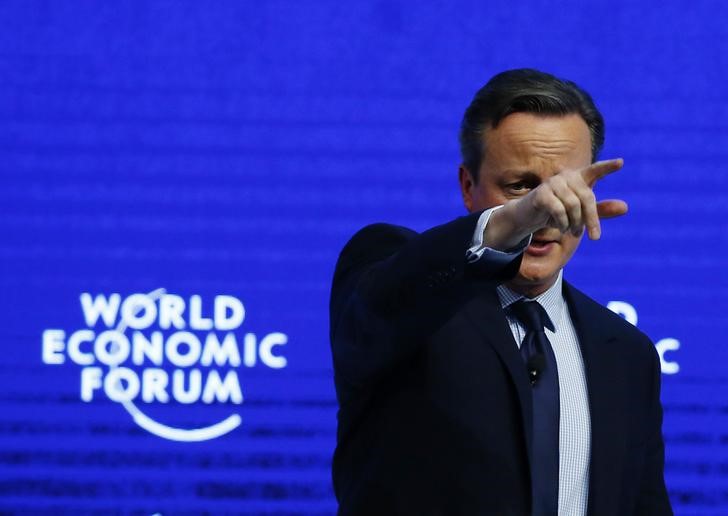 © Reuters. Cameron insta a empresarios a expresarse sobre permanencia británica en UE