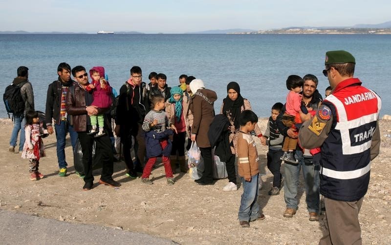 © Reuters. غرق 12 مهاجرا خلال إبحارهم من تركيا إلى اليونان
