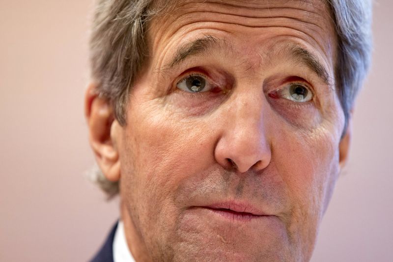 © Reuters. Secretário de Estado norte-americano, John Kerry, durante encontro em Davos