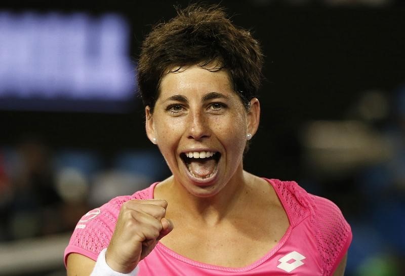 © Reuters. Carla Suárez remonta y se enfrentará a Radwanska en octavos de Australia