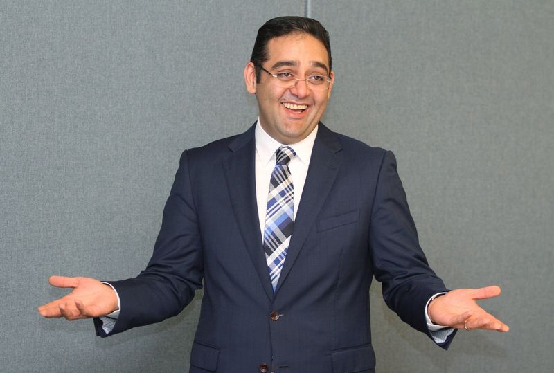 © Reuters. Iranian businessmen Foad Fanaei, owner of Reign Engineering & Trading Co, gestures during an interview with Reuters, in Doha