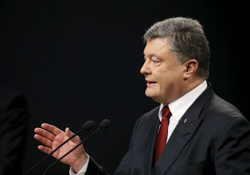 © Reuters. Президент Украины Пётр Порошенко на пресс-конференции в Киеве