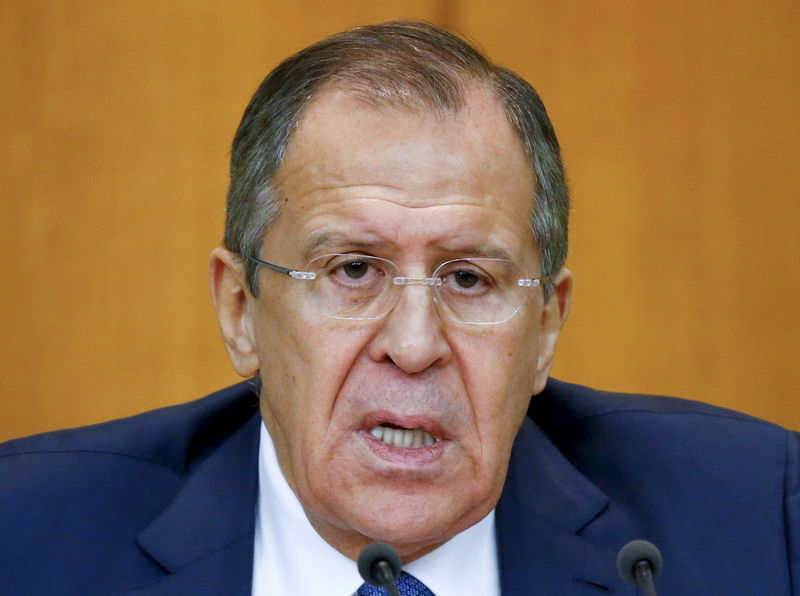 © Reuters. لافروف: موسكو لم تطلب من الأسد التنحي ولم تعرض عليه اللجوء السياسي