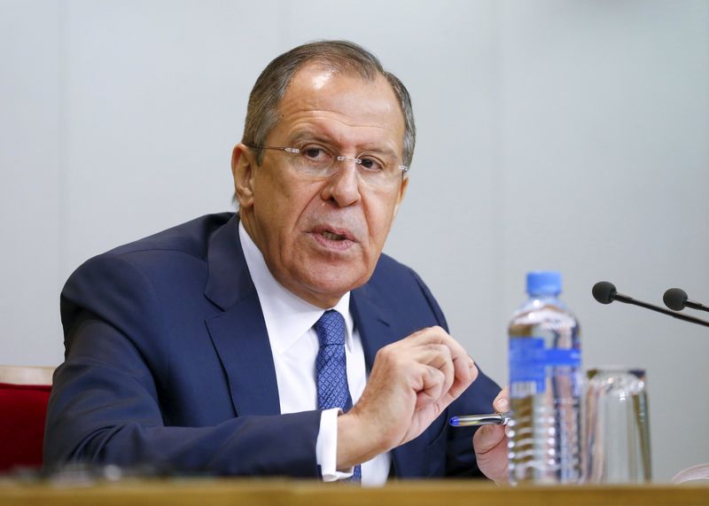 © Reuters. Russian Foreign Minister Lavrov speaks during a news conference in Moscow