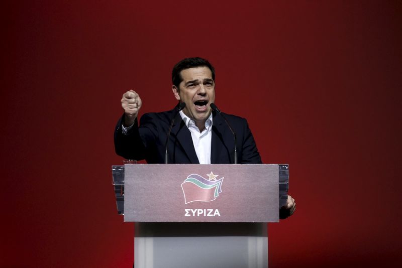 © Reuters. رئيس وزراء اليونان يقول إن إصلاح نظام معاشات التقاعد صعب لكنه ضروري