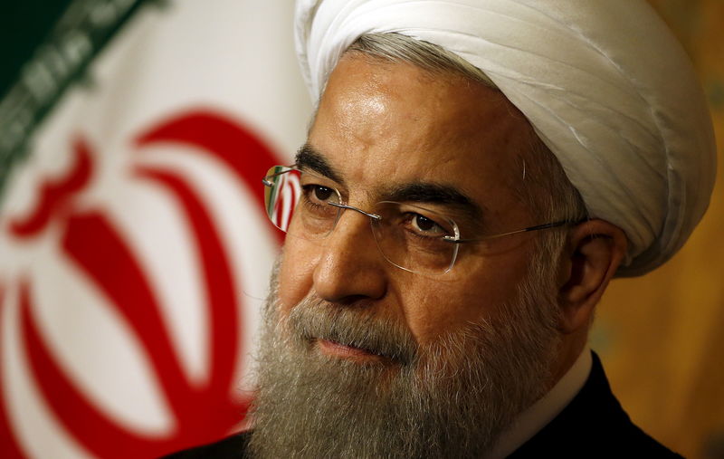 © Reuters. Iran President Hassan Rouhani at news conference in Rome