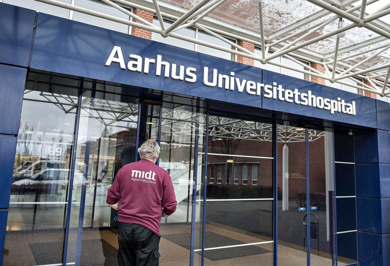 © Reuters. Entrada do hospital universitário de Aarhus, na Dinamarca