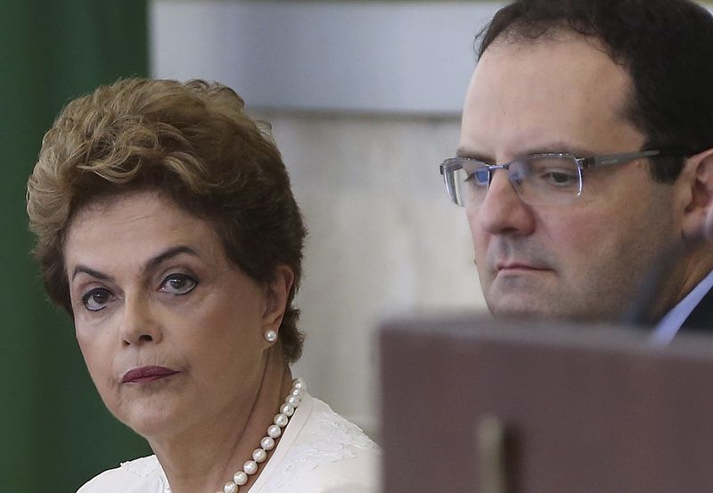 © Reuters. Presidente Dilma e ministro Nelson Barbosa