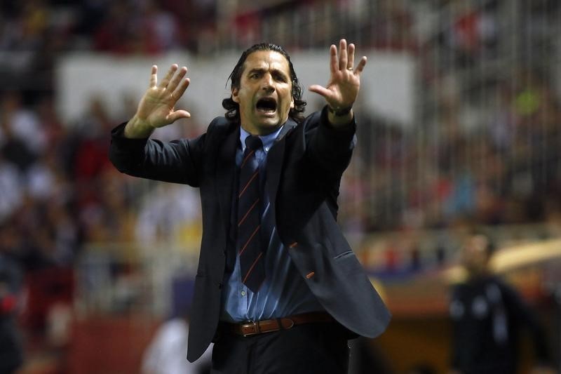 © Reuters. El argentino Pizzi es el nuevo entrenador de la selección de Chile 