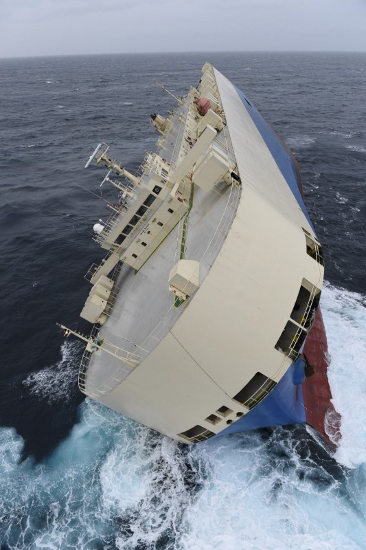 © Reuters. The "Modern Express", a cargo ship that capsized in the Atlantic ocean off France, is seen in this picture provided by France's Marine Nationale