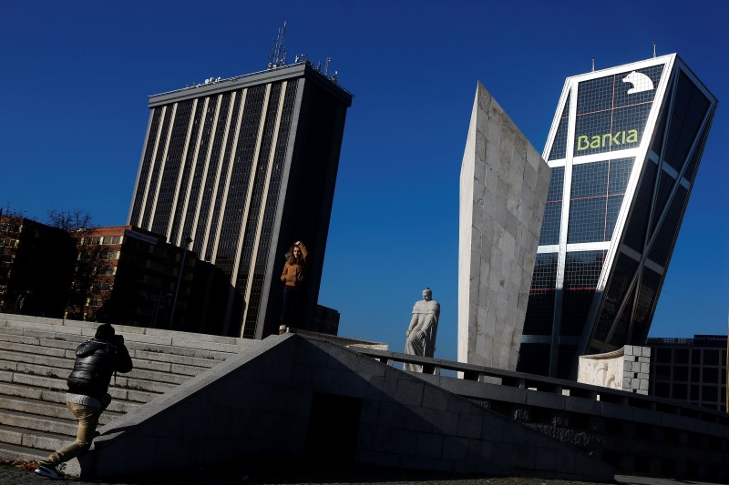 © Reuters. AUGMENTATION DE PRÈS DE 40% DU BÉNÉFICE NET DE BANKIA EN 2015