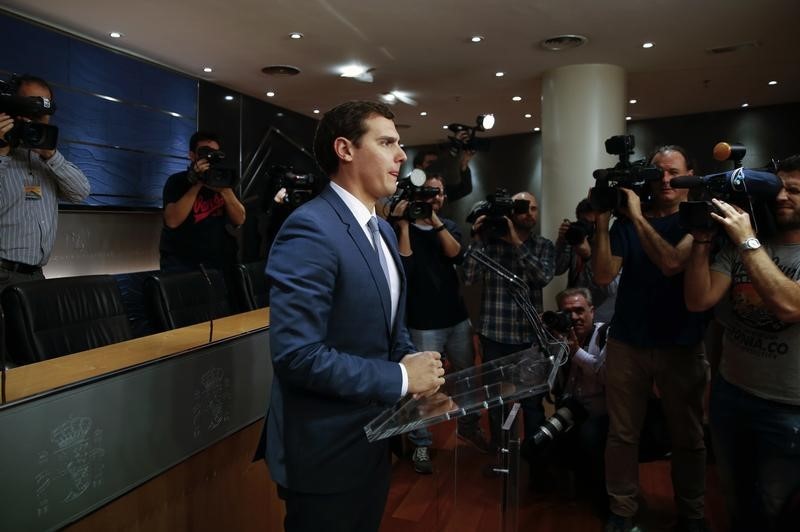 © Reuters. Ciudadanos emplaza a PSOE y PP a negociar ya un 