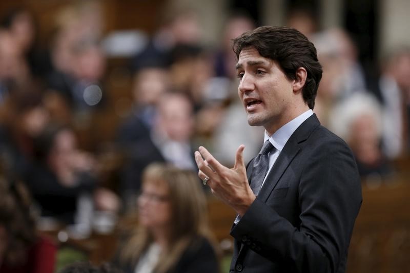 © Reuters. لجنة بالكونجرس الأمريكي تدقق في خطة كندا لاستيعاب لاجئين سوريين