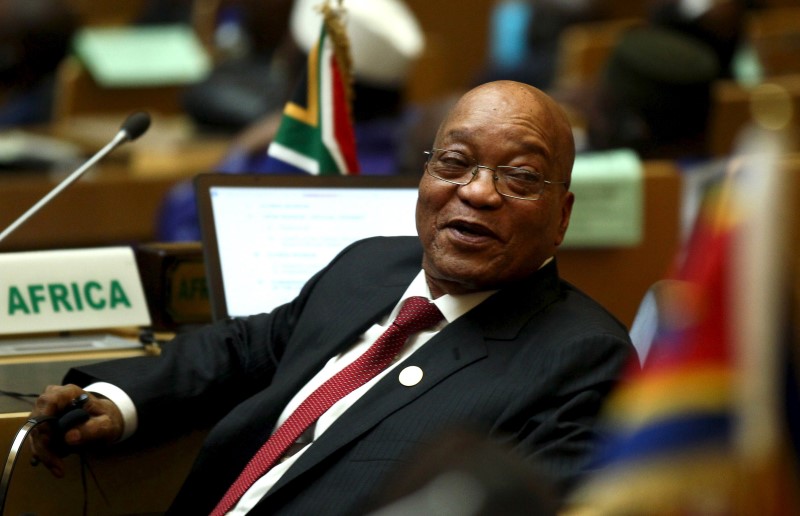 © Reuters. South Africa's President Zuma attends the opening ceremony of the Assembly of the African Union (AU) at the AU headquarters in Ethiopia's capital Addis Ababa