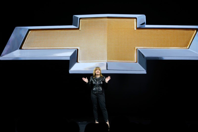 © Reuters. General Motors Chairman and CEO Mary Barra speaks during a keynote address at the 2016 CES trade show in Las Vegas