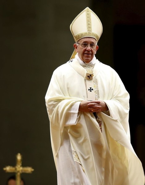 © Reuters. China "toma nota" del saludo del Papa por Año Nuevo, pide flexibilidad