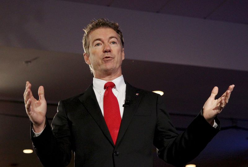© Reuters. File photo of U.S. Republican presidential candidate and U.S. Senator Rand Paul speaking at the New Hampshire GOP's FITN Presidential town hall in Nashua.