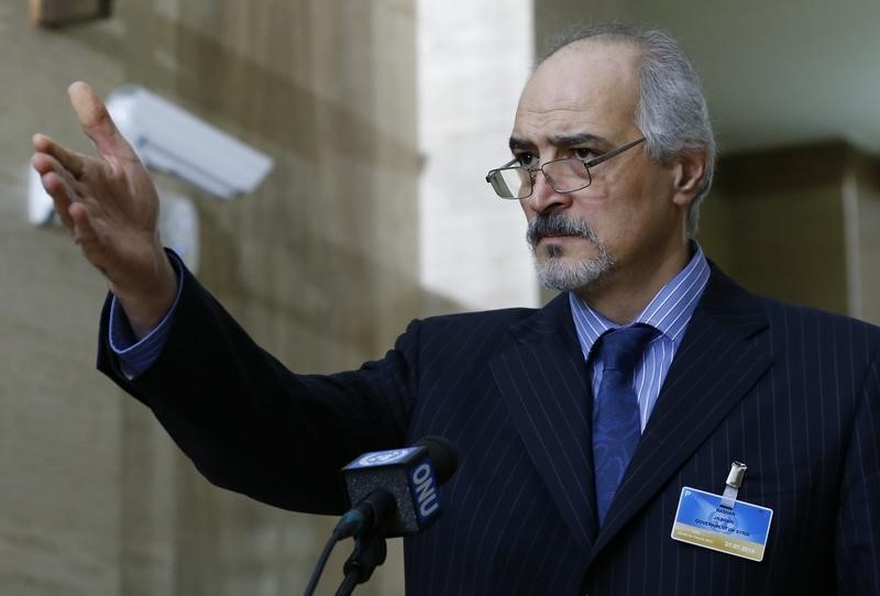 © Reuters. الجعفري:الحكومة السورية ستقرر ما إذا كان الوفد سيعود إلى مباحثات السلام