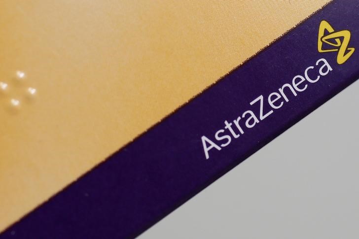 © Reuters. The logo of AstraZeneca is seen on a medication package in a pharmacy in London