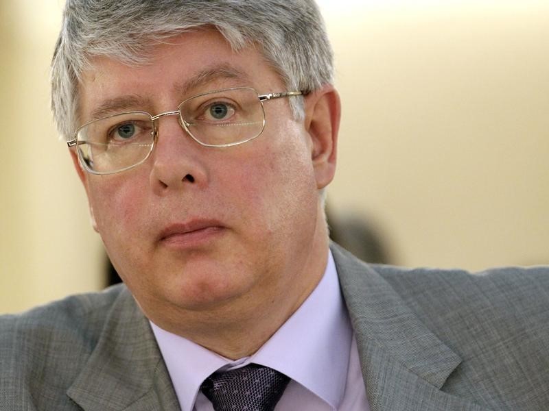 © Reuters. Russia's Ambassador to the UN Borodavkin pauses during the Human Rights Council special session on the situation in Syria in Geneva