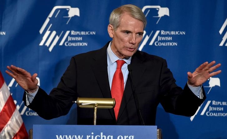 © Reuters. Ohio Senator Rob Portman speaks during the Republican Jewish Coalition Spring Leadership Meeting in Las Vegas, Nevada