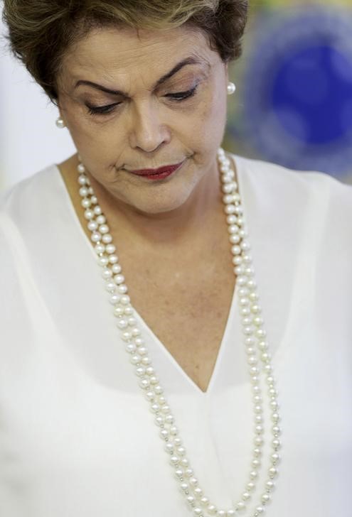 © Reuters. Presidente Dilma Rousseff durante cerimônia no Palácio do Planalto, em Brasília