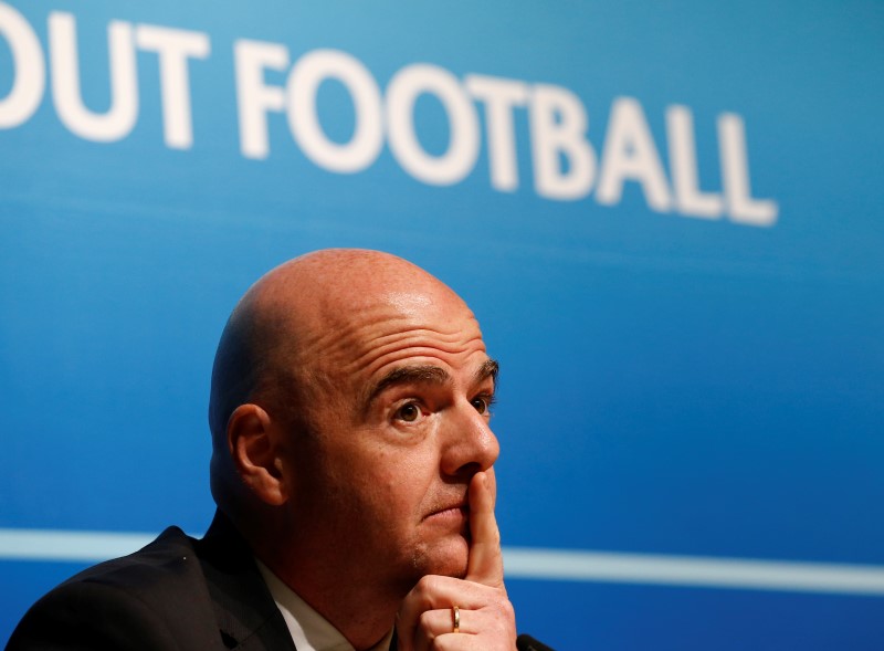 © Reuters. Los grandes equipos europeos apoyan a Infantino para la presidencia de FIFA