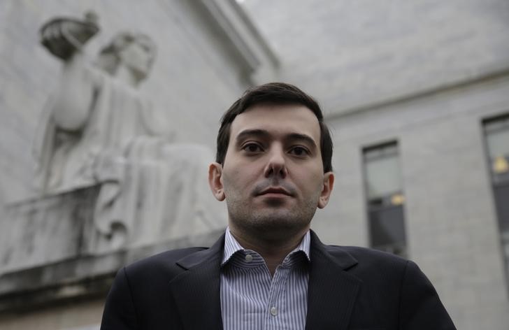 © Reuters.  Shkreli, former CEO of Turing Pharmaceuticals LLC, departs after House Oversight and Government Reform hearing in Washington