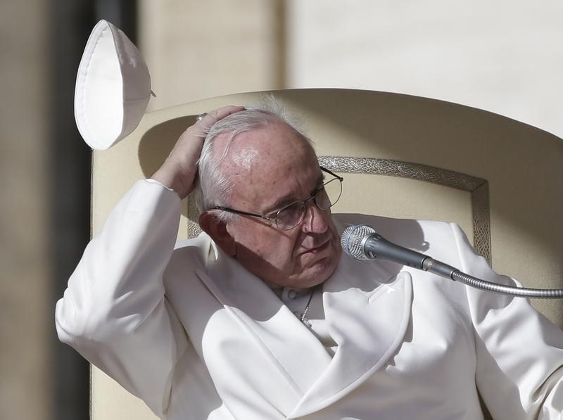 © Reuters. El papa Francisco recorrerá un devoto México, que espera un mensaje de aliento 