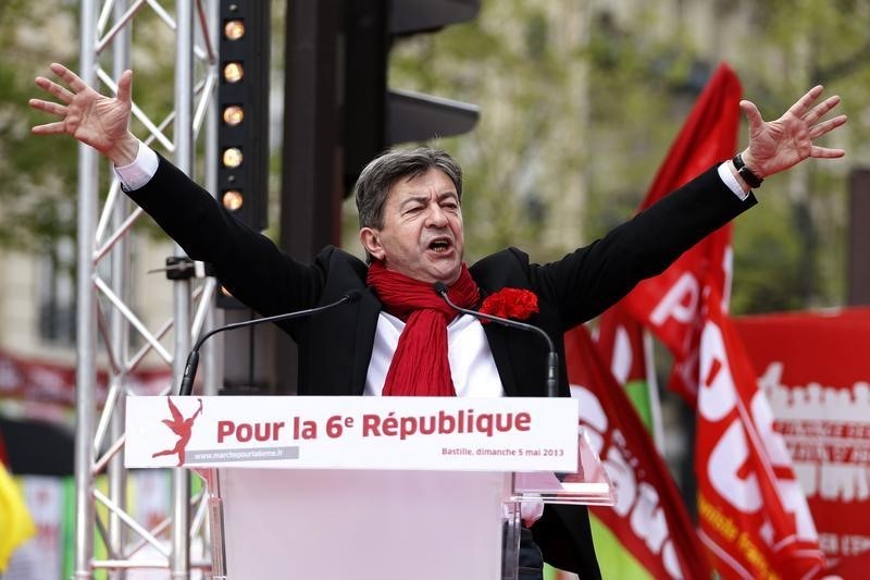 © Reuters. Político de esquerda francês Jean-Luc Melenchon durante evento em Paris