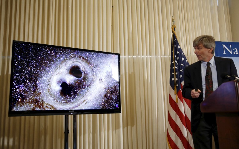 © Reuters. Científicos detectan ondas gravitacionales previstas por Einstein