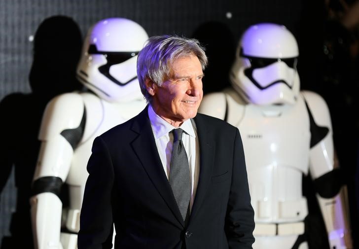 © Reuters. Harrison Ford chega para evento de 'Star Wars' em Londres 