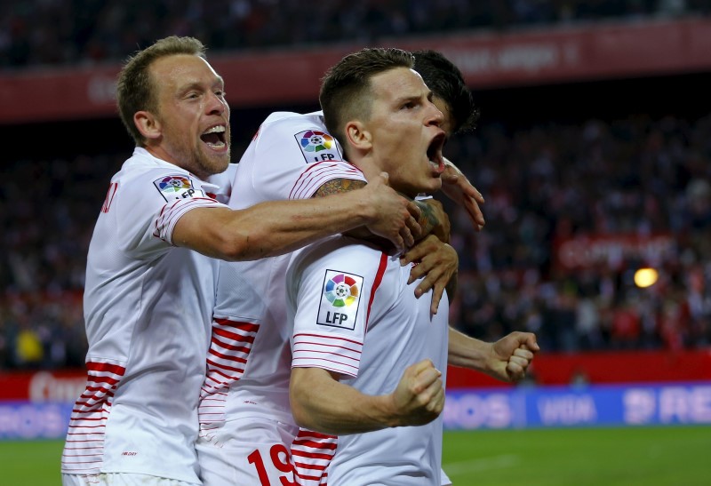 © Reuters. El Sevilla jugará la final de la Copa con el Barça