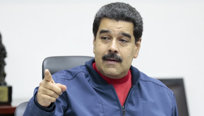 © Reuters. الرئيس الفنزويلي يعلن وفاة ثلاثة أشخاص بسبب مضاعفات عدوى زيكا
