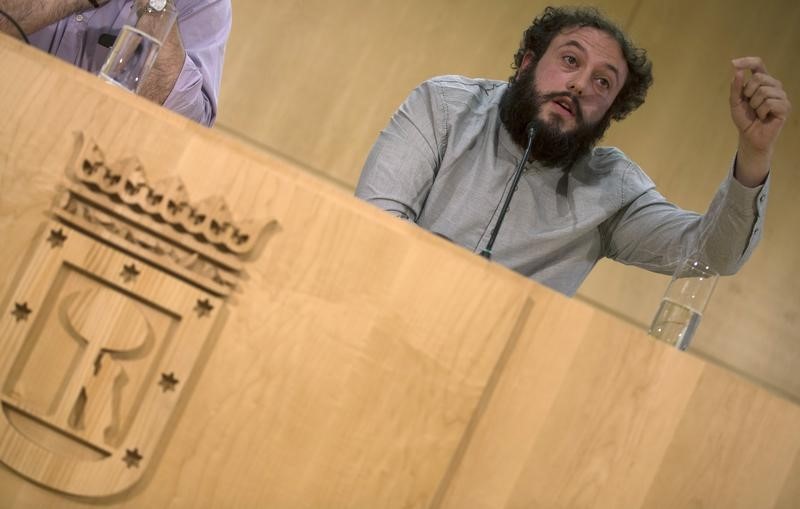 © Reuters. Un juez propone juzgar al concejal de Madrid Zapata por sus polémicos tuits