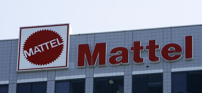 © Reuters. The logo of Mattel is seen outside the company's corporate headquarters in El Segundo