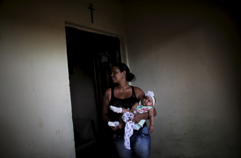 © Reuters. Síndrome Guillain-Barre crece en 5 países Latam, sin vínculo demostrado con Zika - OMS