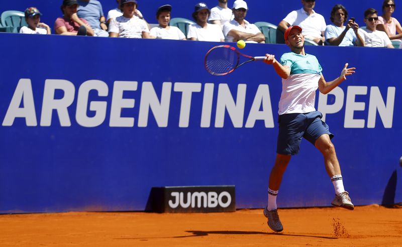 © Reuters. النمساوي تيم يحرز لقب بطولة بوينس أيرس للتنس