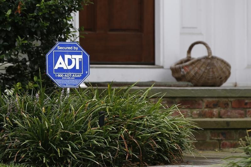© Reuters. A security sign for ADT is seen outside a home in Port Washington, New York