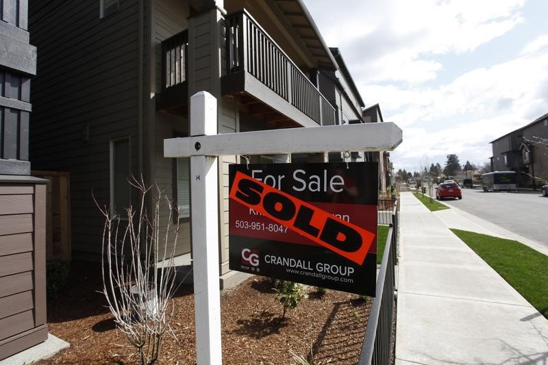 © Reuters. Sold homes are seen in the southwest area of Portland